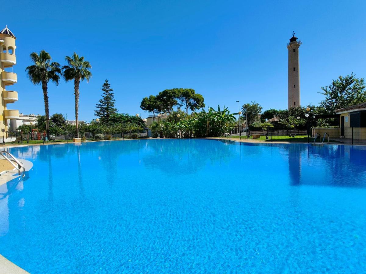 Global Properties, Apartamento Con Gran Terraza Y Piscina كانيت ذي بيرينغير المظهر الخارجي الصورة
